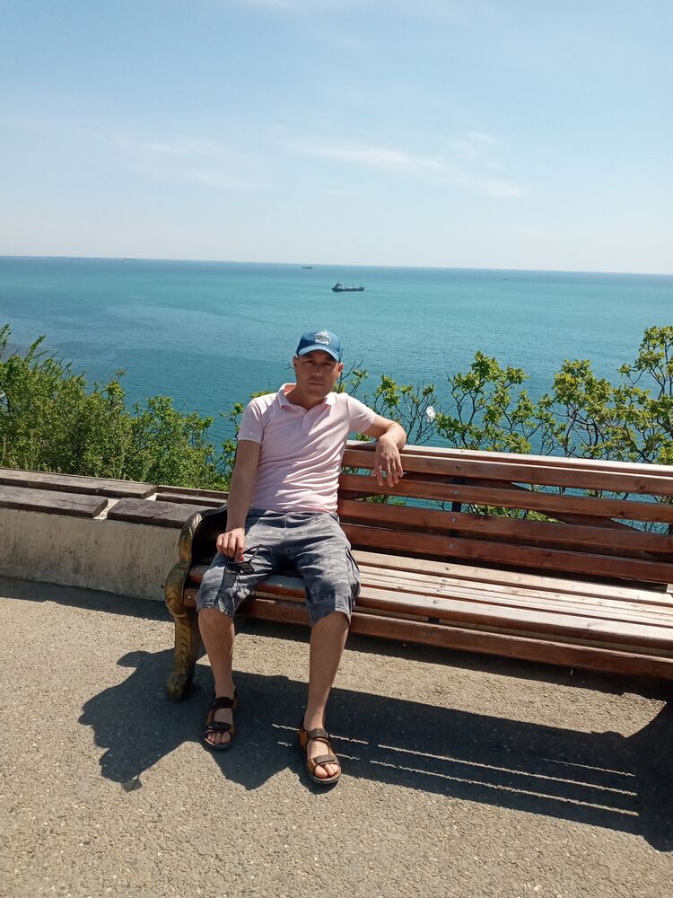  ,   Ruslan, 35 ,   ,   