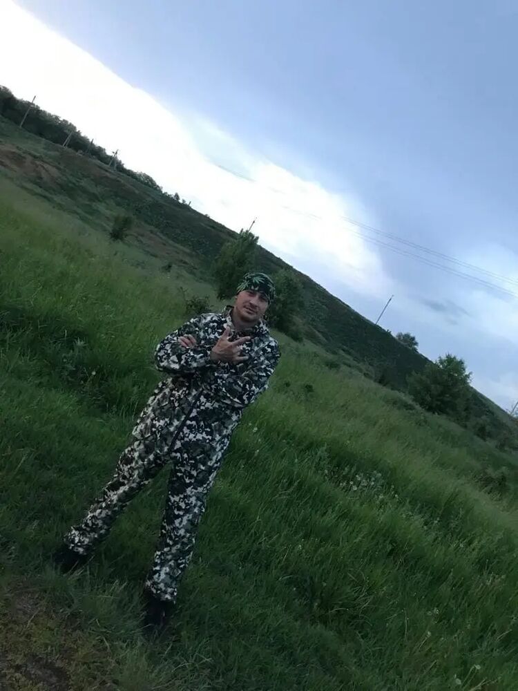  46605357  , 35 ,    