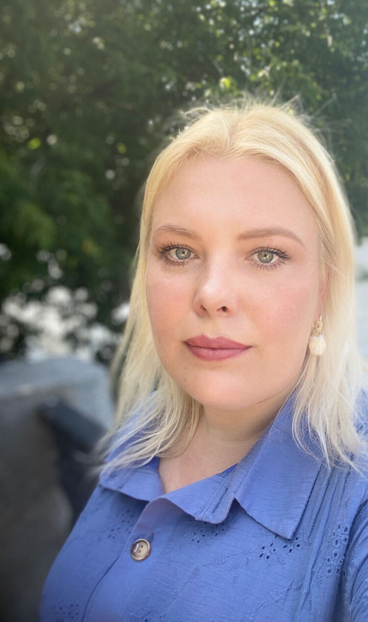  ,   Anna, 40 ,   ,   , c 