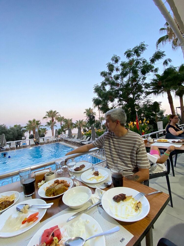  39279337  Halil, 33 ,    