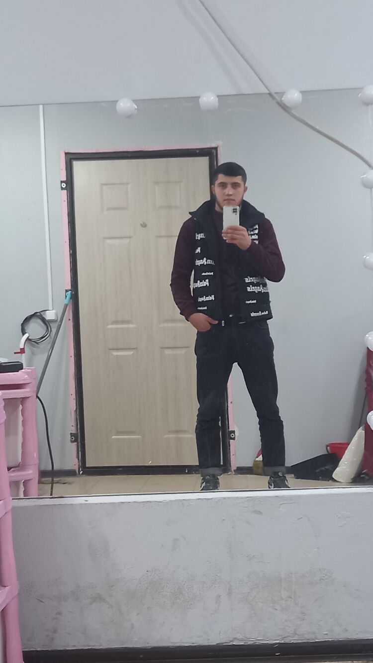  32357497  , 24 ,    