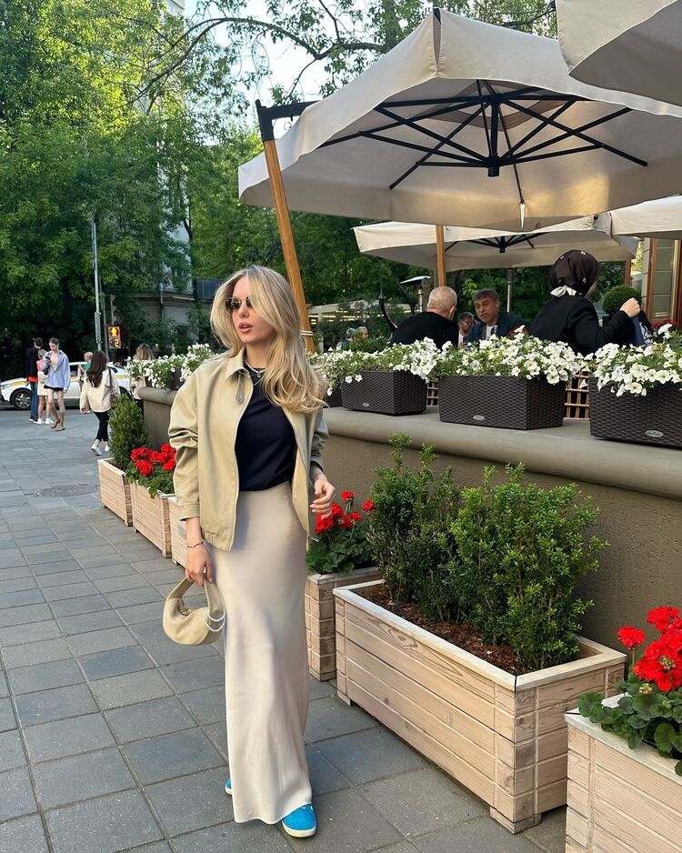  43560057  , 31 ,    -