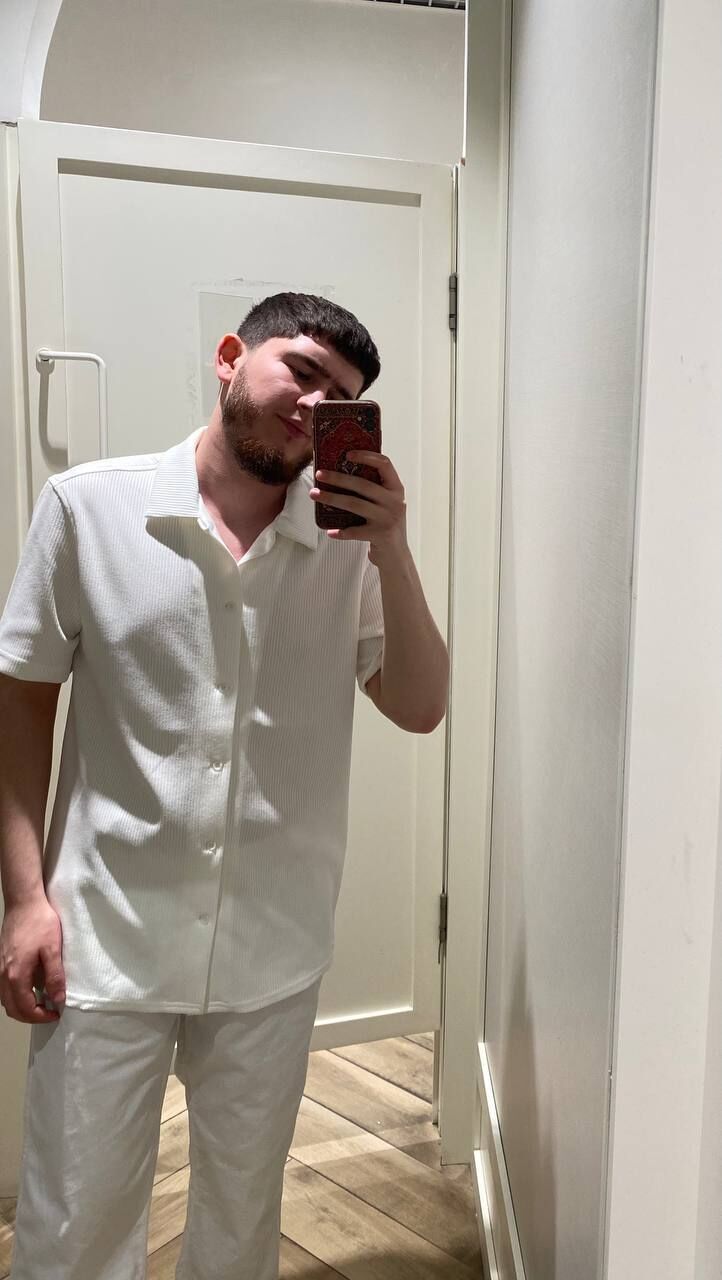  52723617  Shaykh, 21 ,    