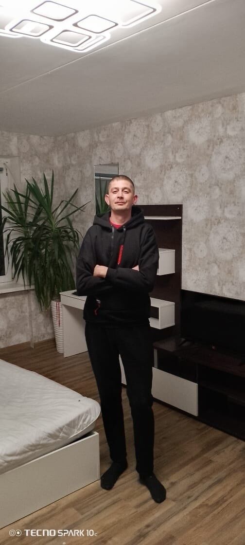  42256057  Oleg, 41 ,    