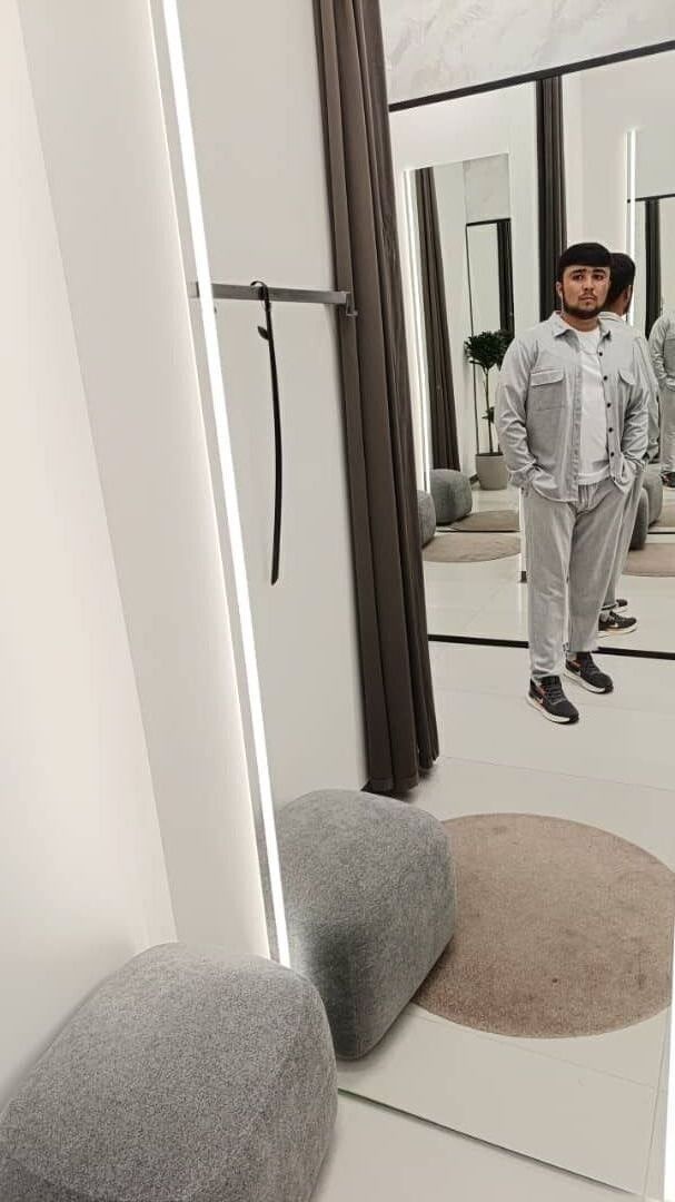  47161577  Ochilbek, 25 ,    