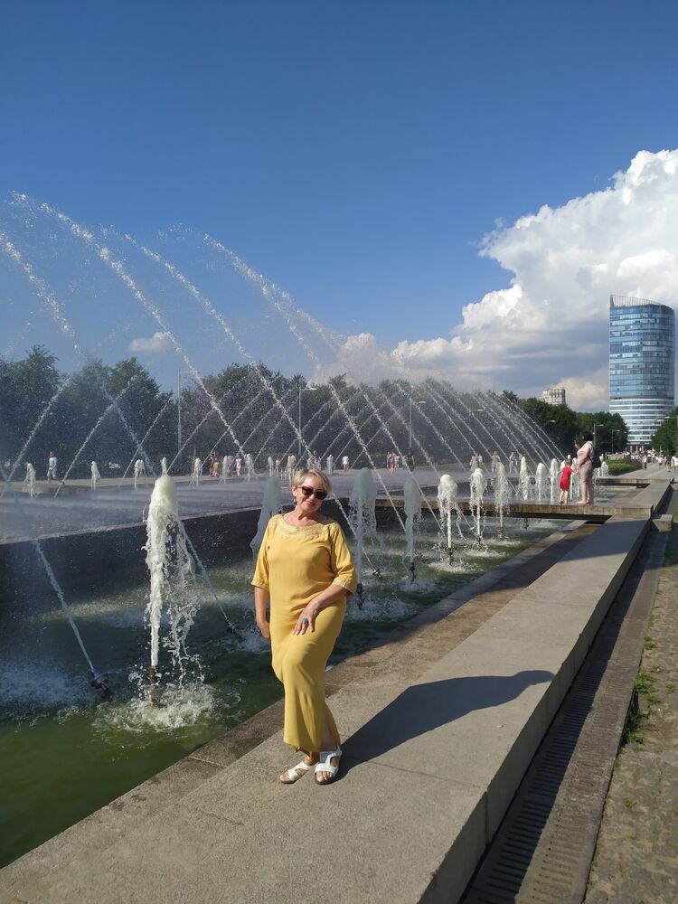  45318467  Irina, 64 ,    -