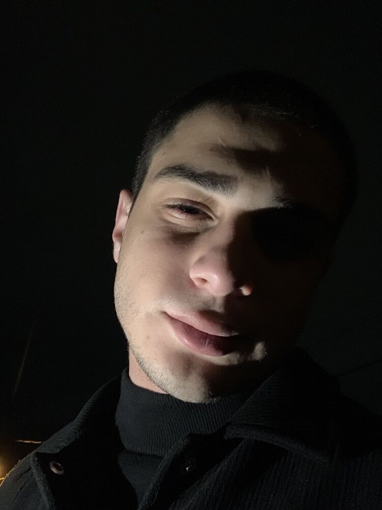  ,   Saba, 22 ,  