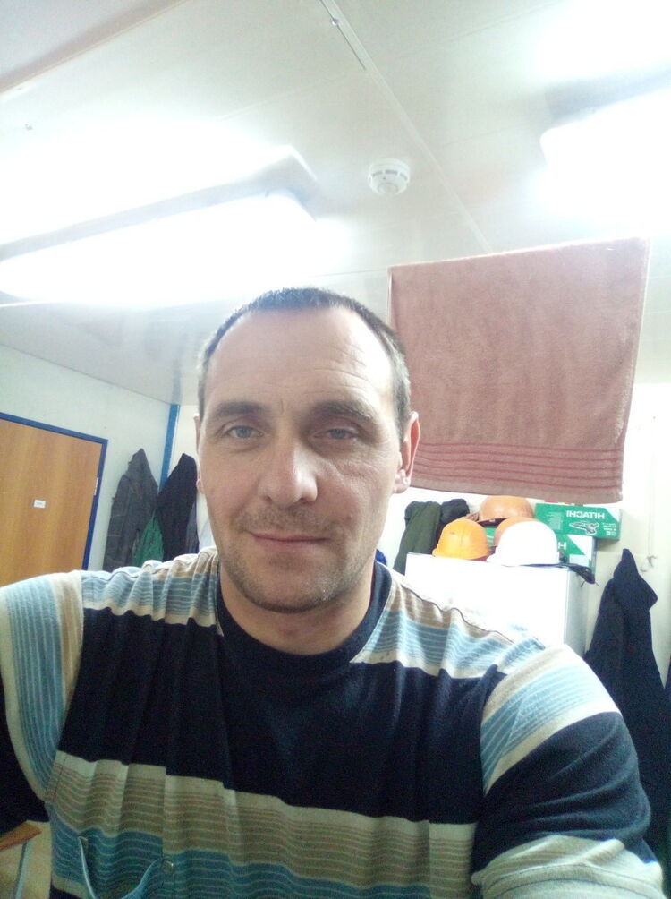  18509387  , 44 ,    