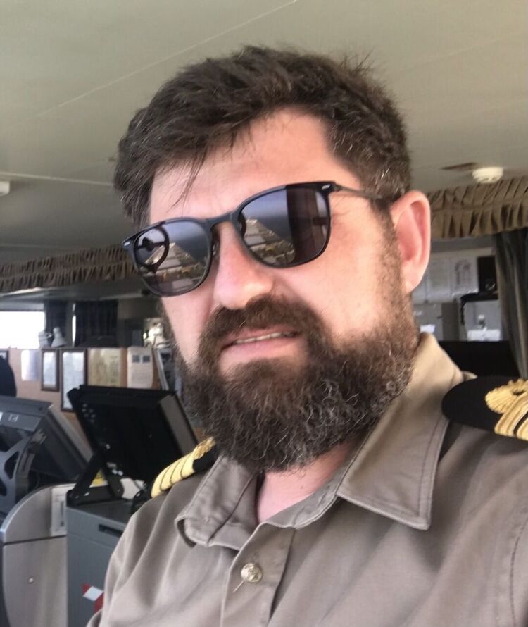 ���� 23181517 ������� Hatteras, 43 ����, ���� ���������� � ������