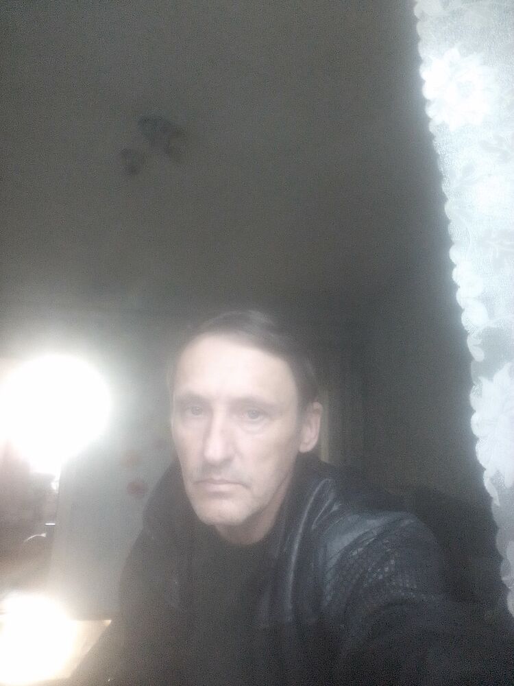  46308917  , 54 ,    