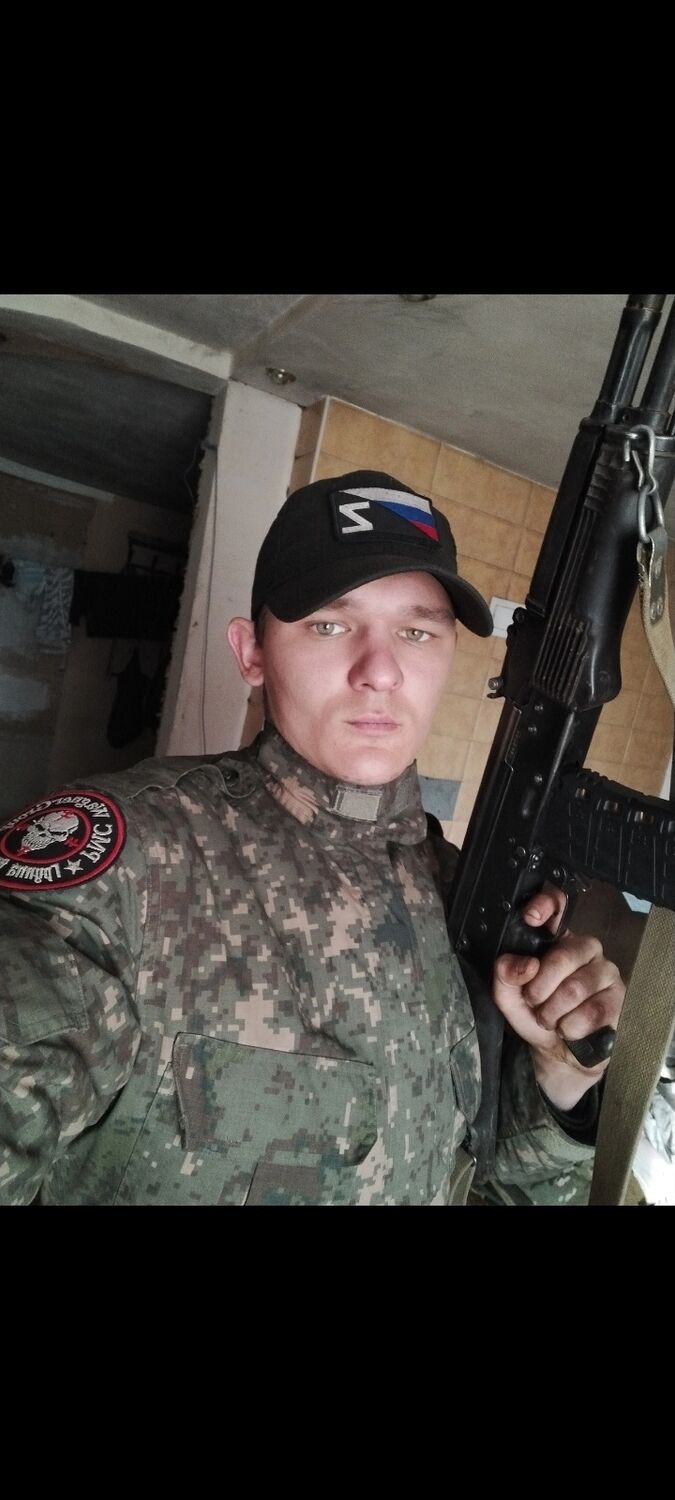  39600657  Dmitry, 25 ,    