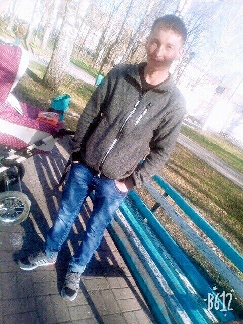  26271577  Marat, 32 ,    -