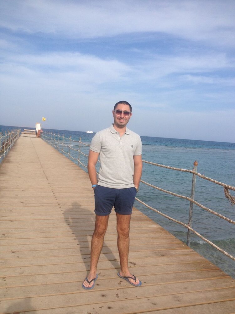  ,   Tornike, 35 ,   