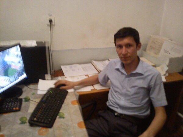  15780557  Ramazon, 37 ,    