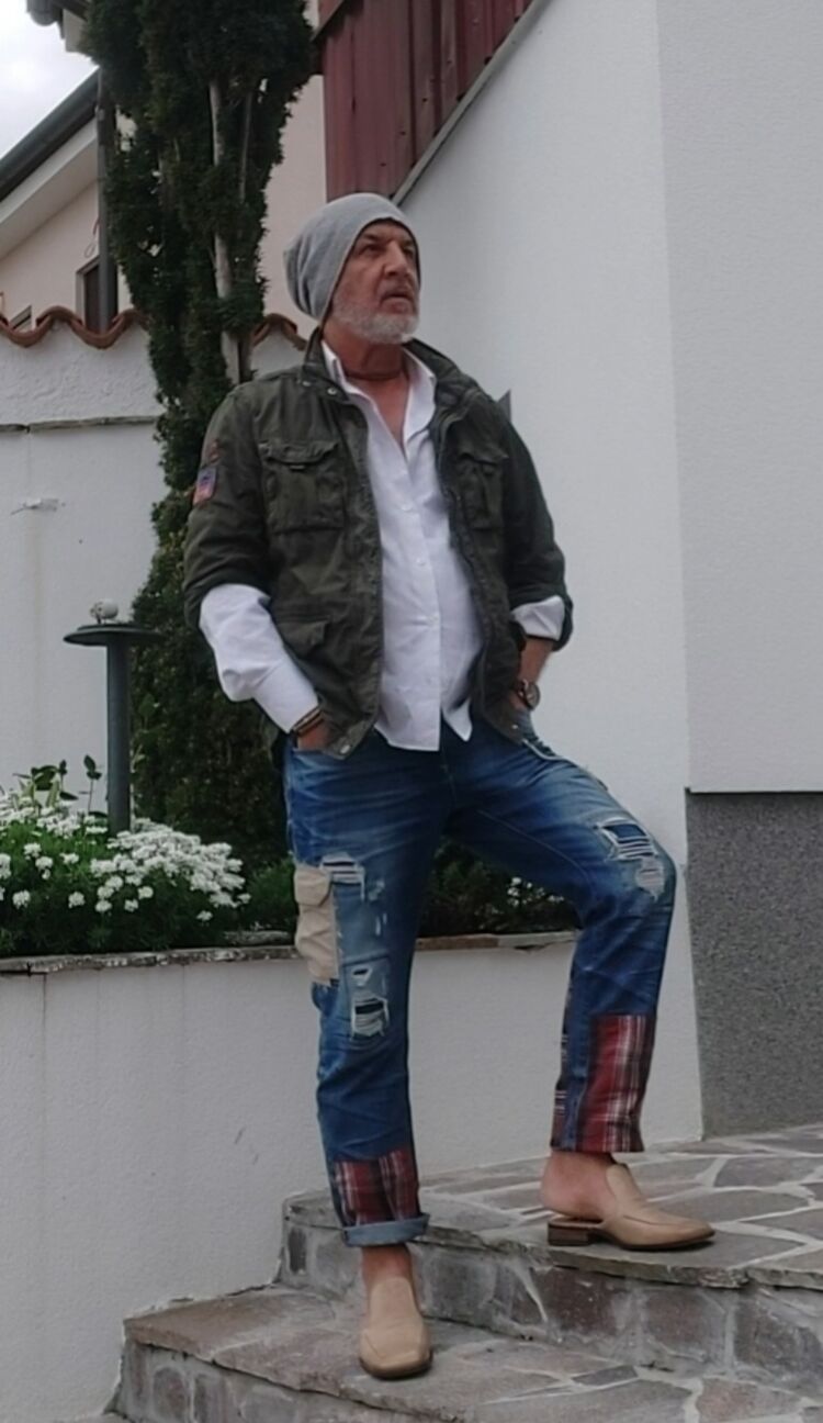  ,   , 52 ,   ,   