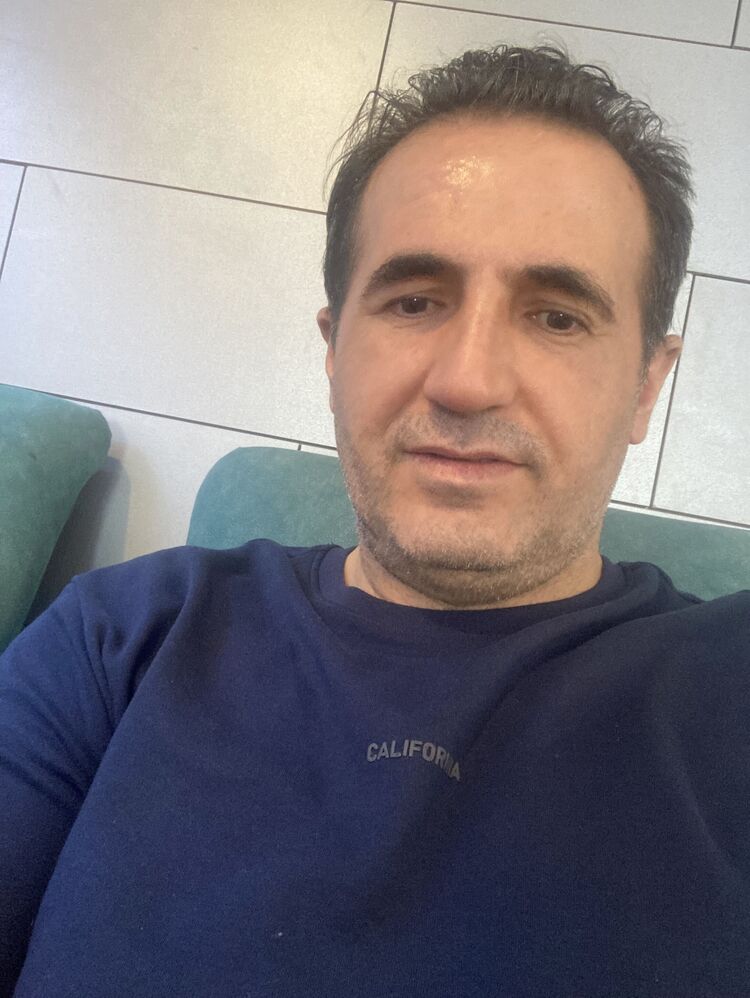  44125647  , 42 ,    