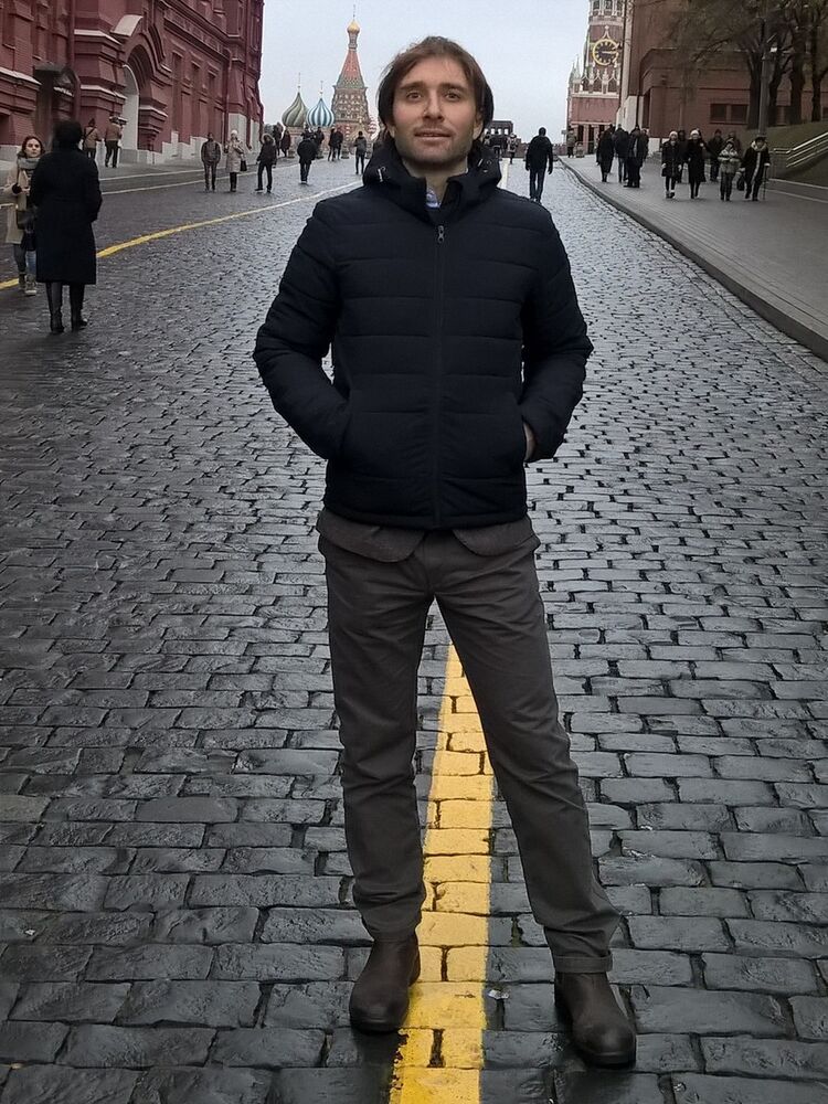  10774397  Federico, 53 ,    