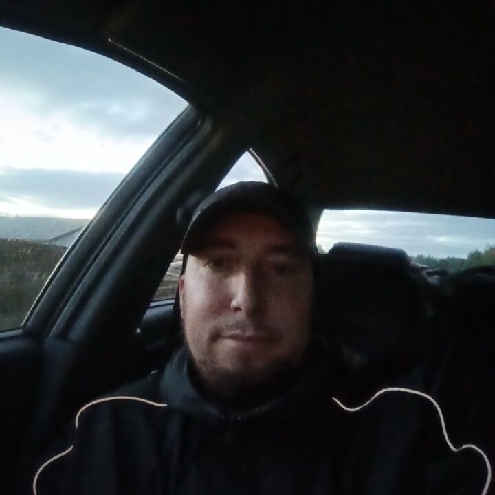  53762857  Ali, 31 ,    