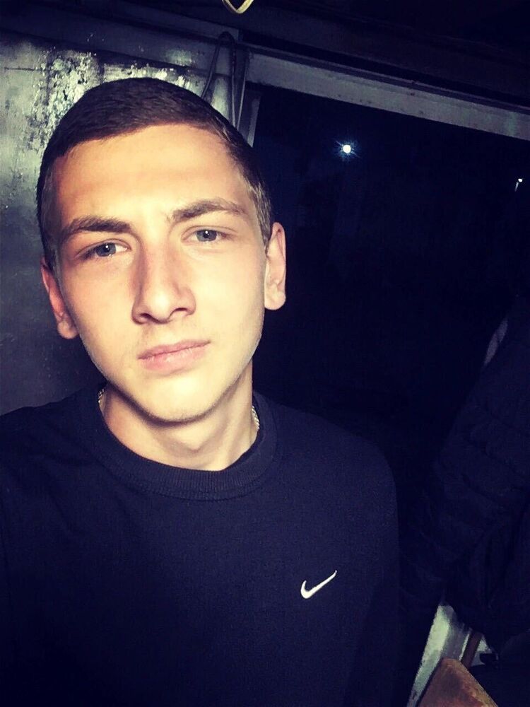  46312217  , 24 ,    