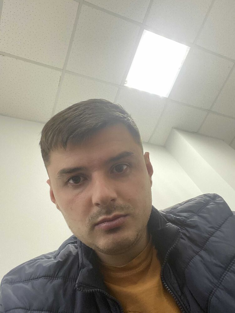  ,   Tony, 32 ,   ,   , 