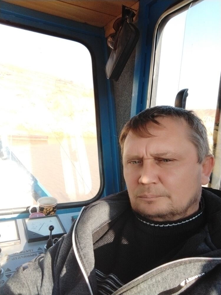  39054247  , 44 ,    