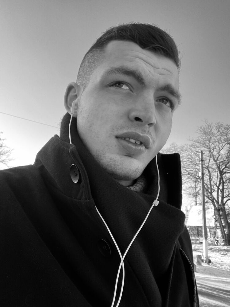  ,   Artem, 25 ,   ,   