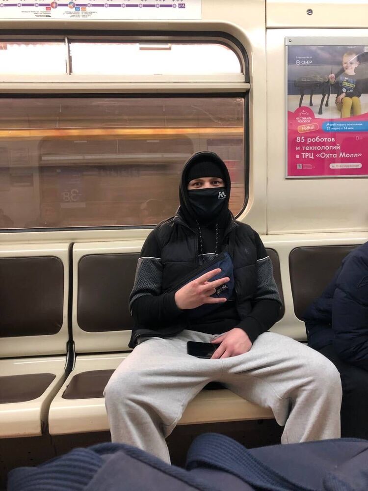  33779277  , 25 ,    -