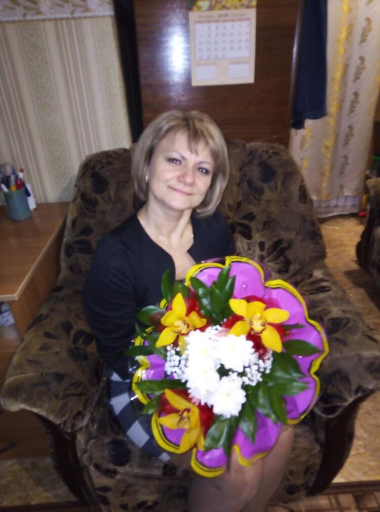  18211357  , 44 ,    -