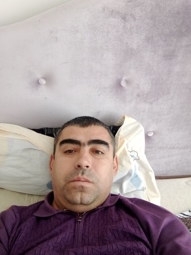  42923527  Utkirbek, 42 ,    