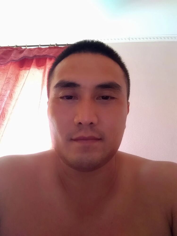  ,   Ruslan, 40 ,   ,   , c , 