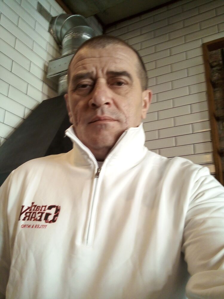  -,   , 52 ,  
