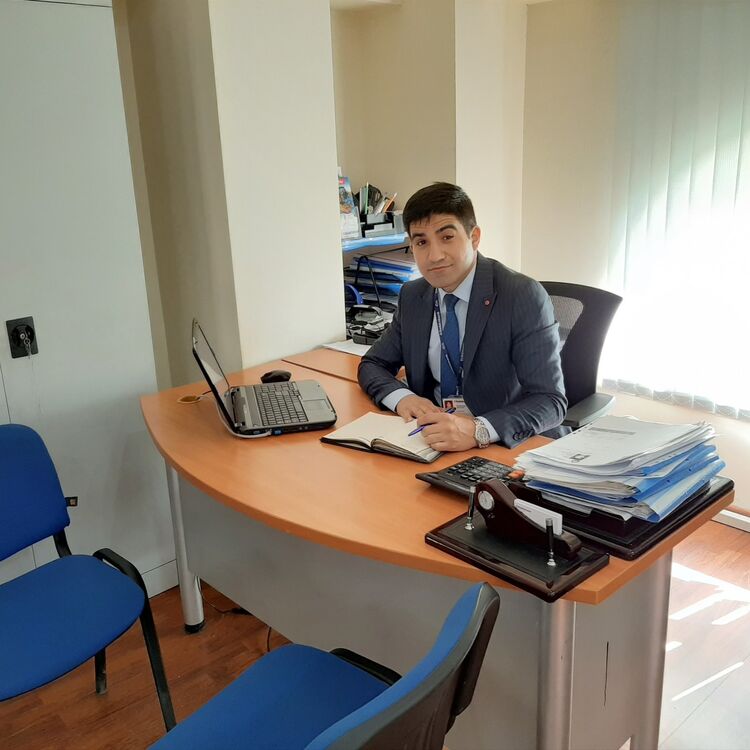  18942867  Tural, 36 ,    