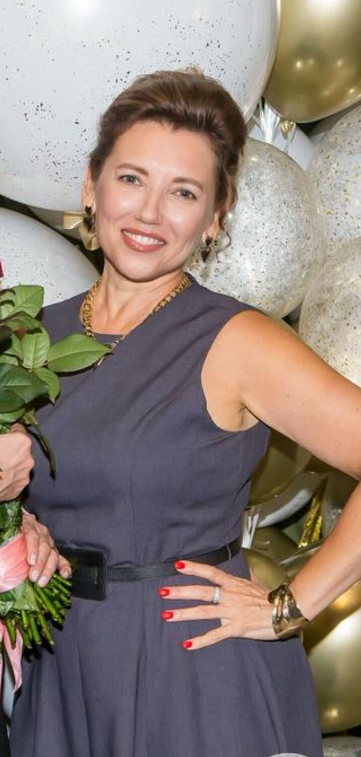  54273717  Veronica, 56 ,    Deleted