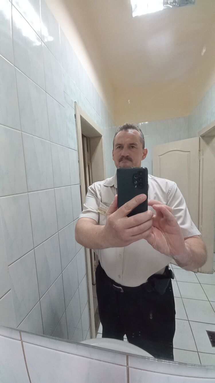  42387377  , 39 ,    