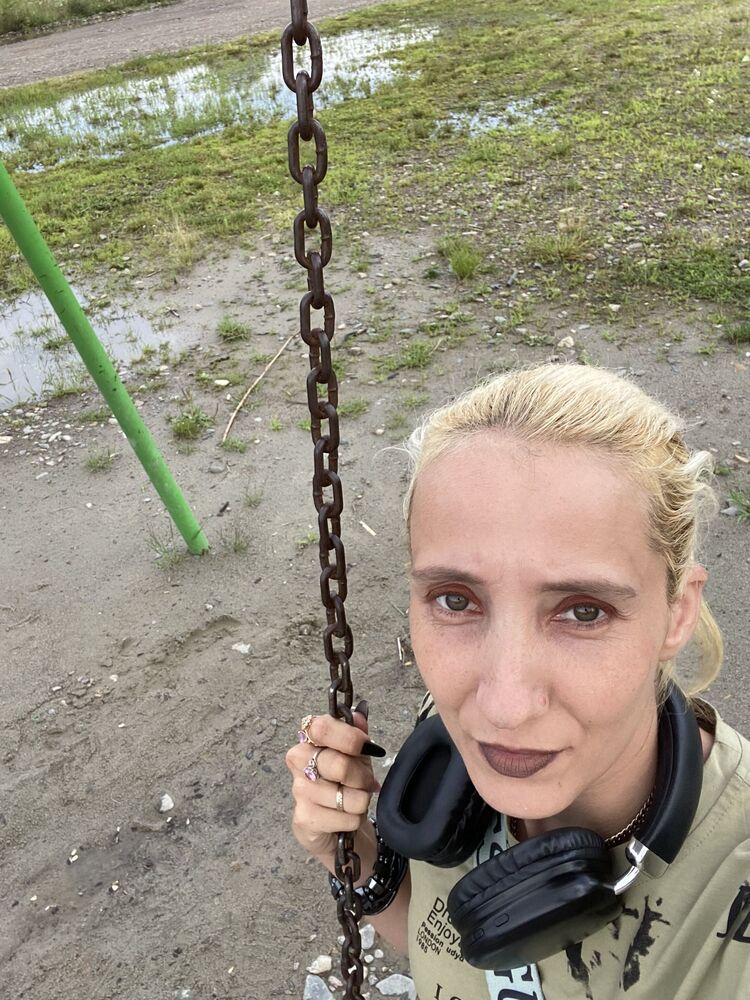  45742327  , 31 ,    