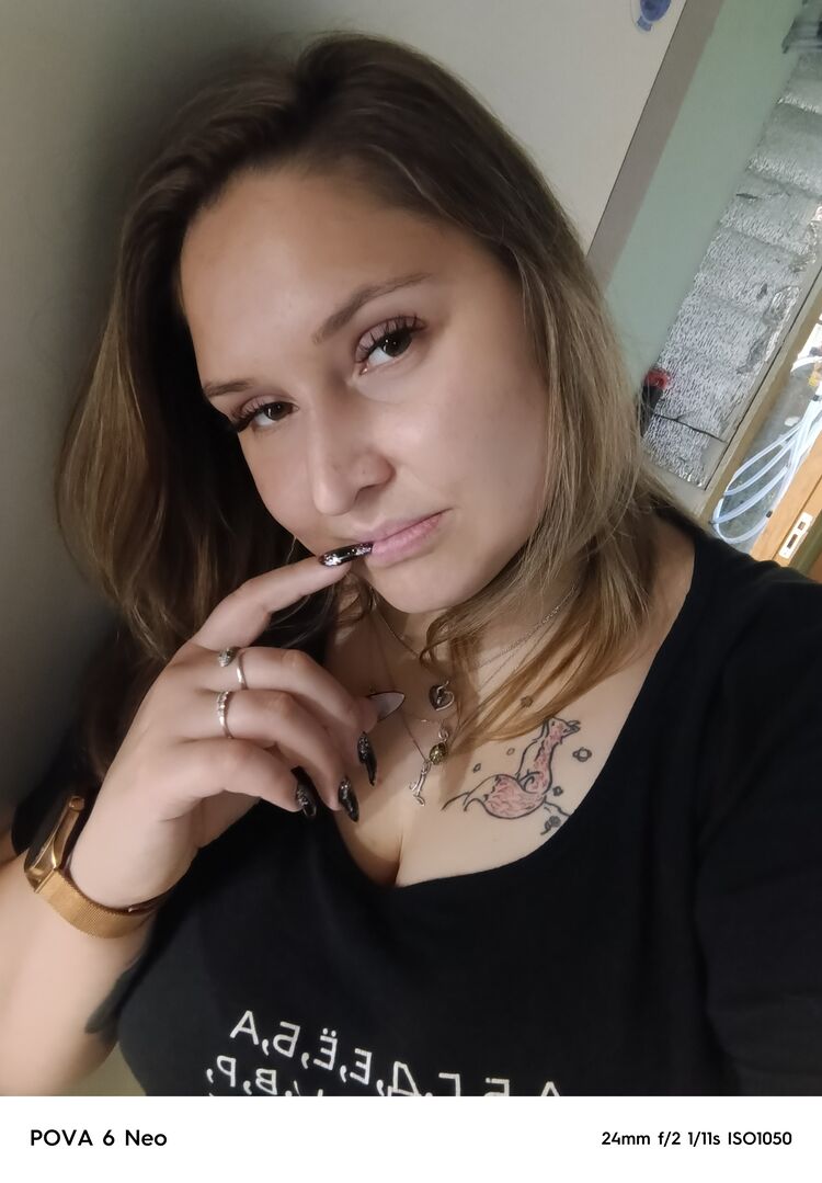  52490777  , 32 ,    