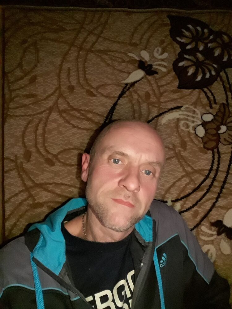  10807197  Garrik, 50 ,    