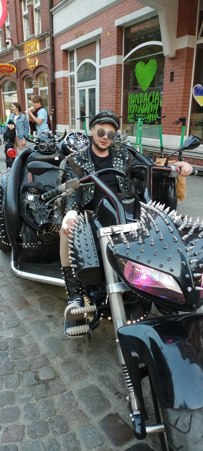  ,   Aleks, 28 ,   ,   , c , 