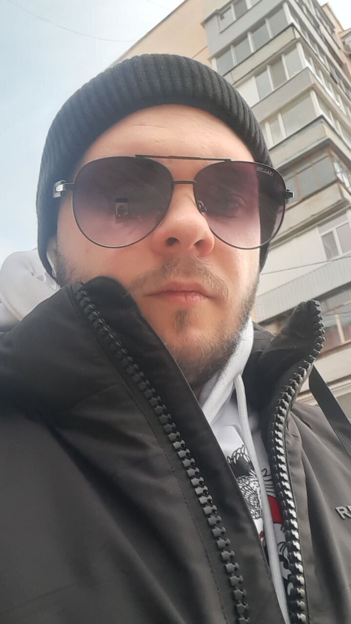  40930577  , 22 ,    