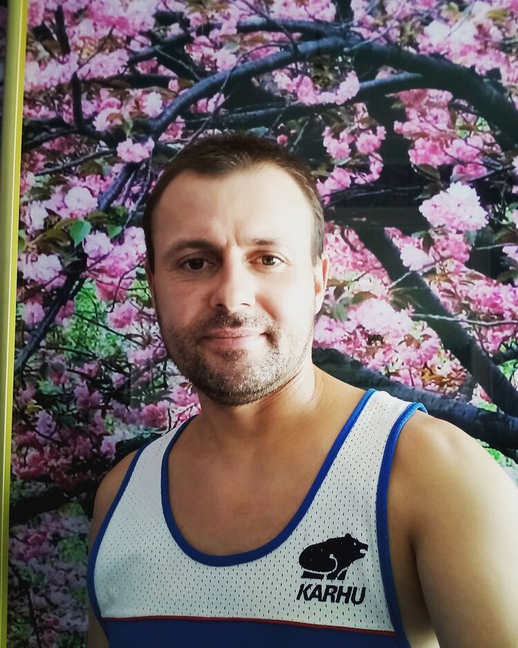  14344717  Sergei, 48 ,    