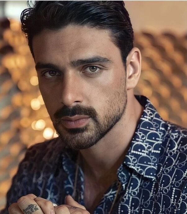  44991797  Armani, 35 ,    