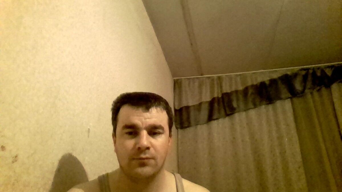  7479127  Ruslan, 40 ,    