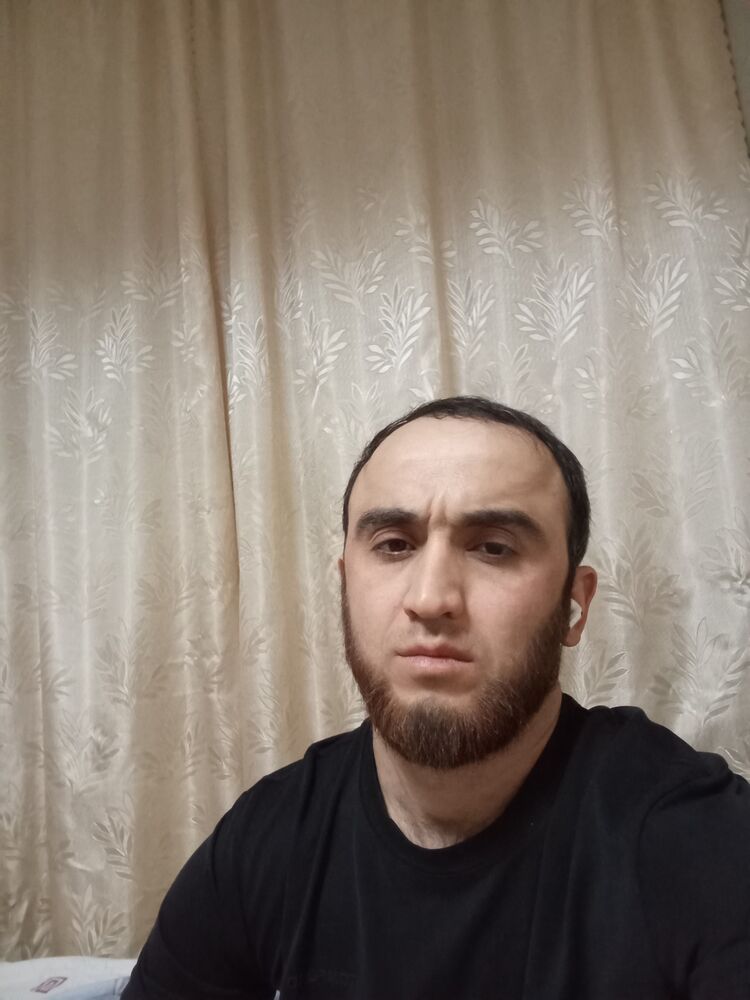  ,   Zolotoy, 37 ,   ,   