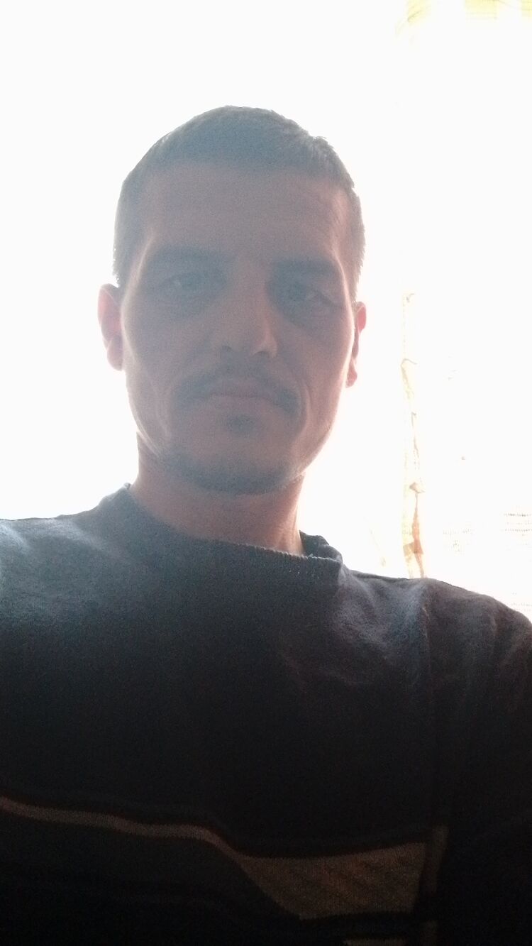  48376027  , 37 ,    