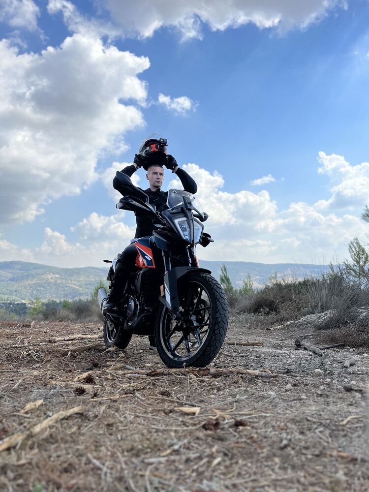  40456717  Alex, 31 ,    Tel Aviv-Yafo
