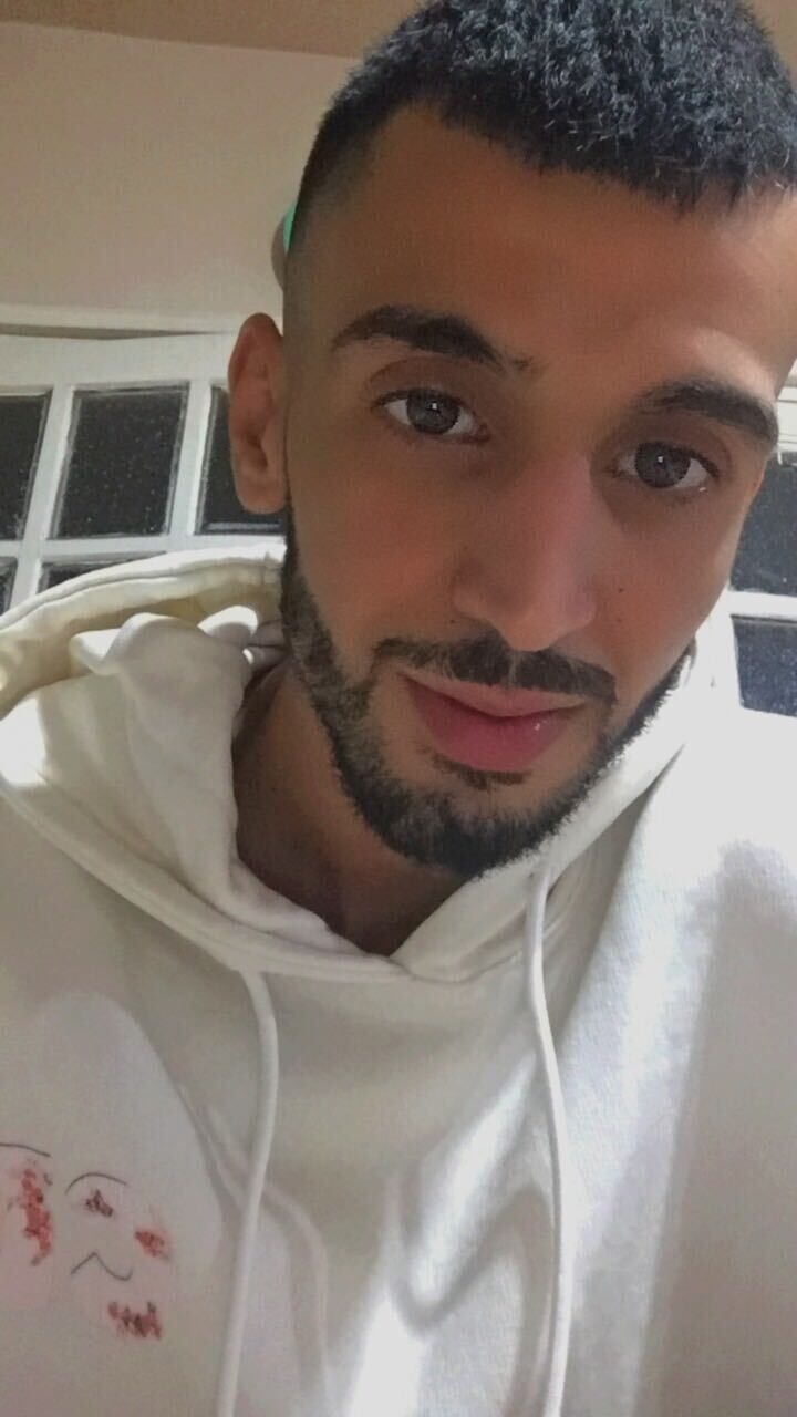  38806337  Younes, 31 ,    Algiers