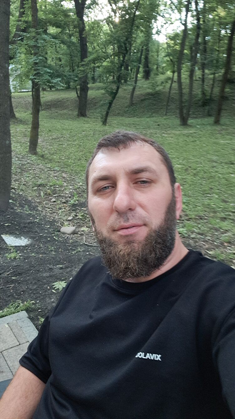 48225667  , 35 ,    