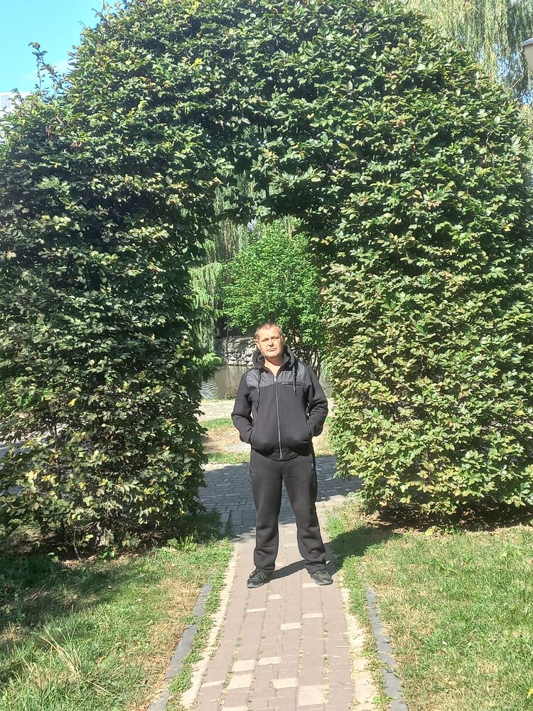  38785847  Igor, 46 ,    