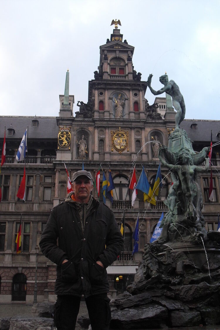  14846547  Andrei, 61 ,    