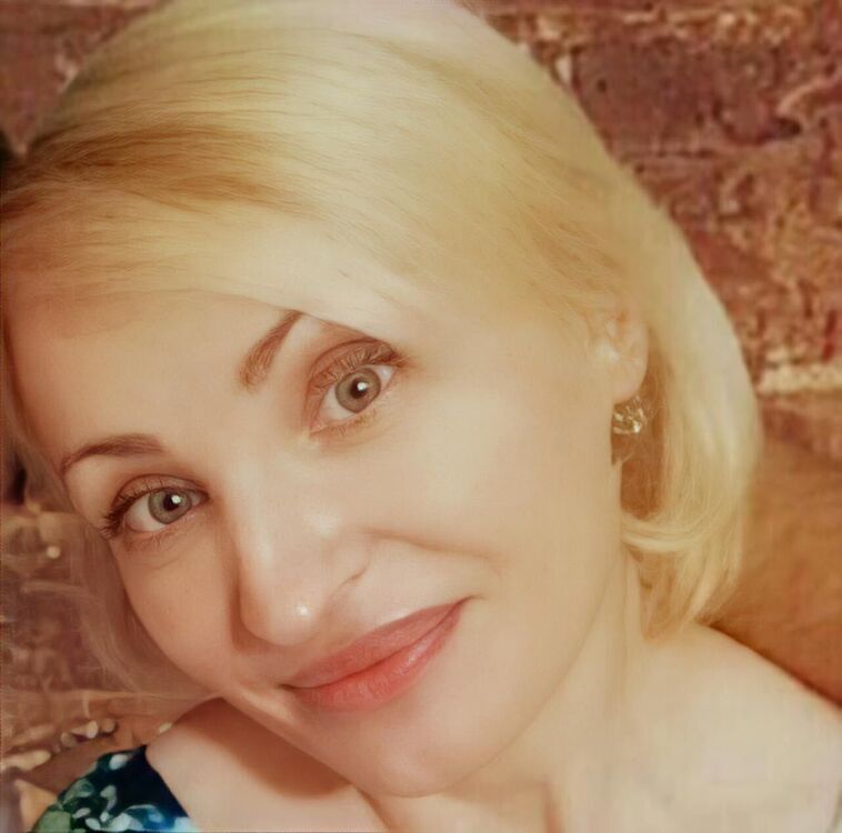  ,   Olga, 42 ,   ,   